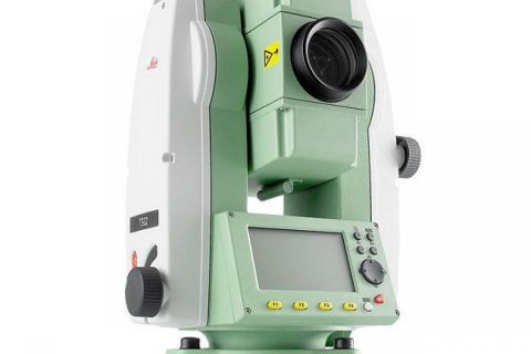 徕卡 TS02PLUS（另配含2个木制脚架，2个棱镜，2副2.15米对中杆及支架，充电器，电池，说明书，仪器箱） 全站仪